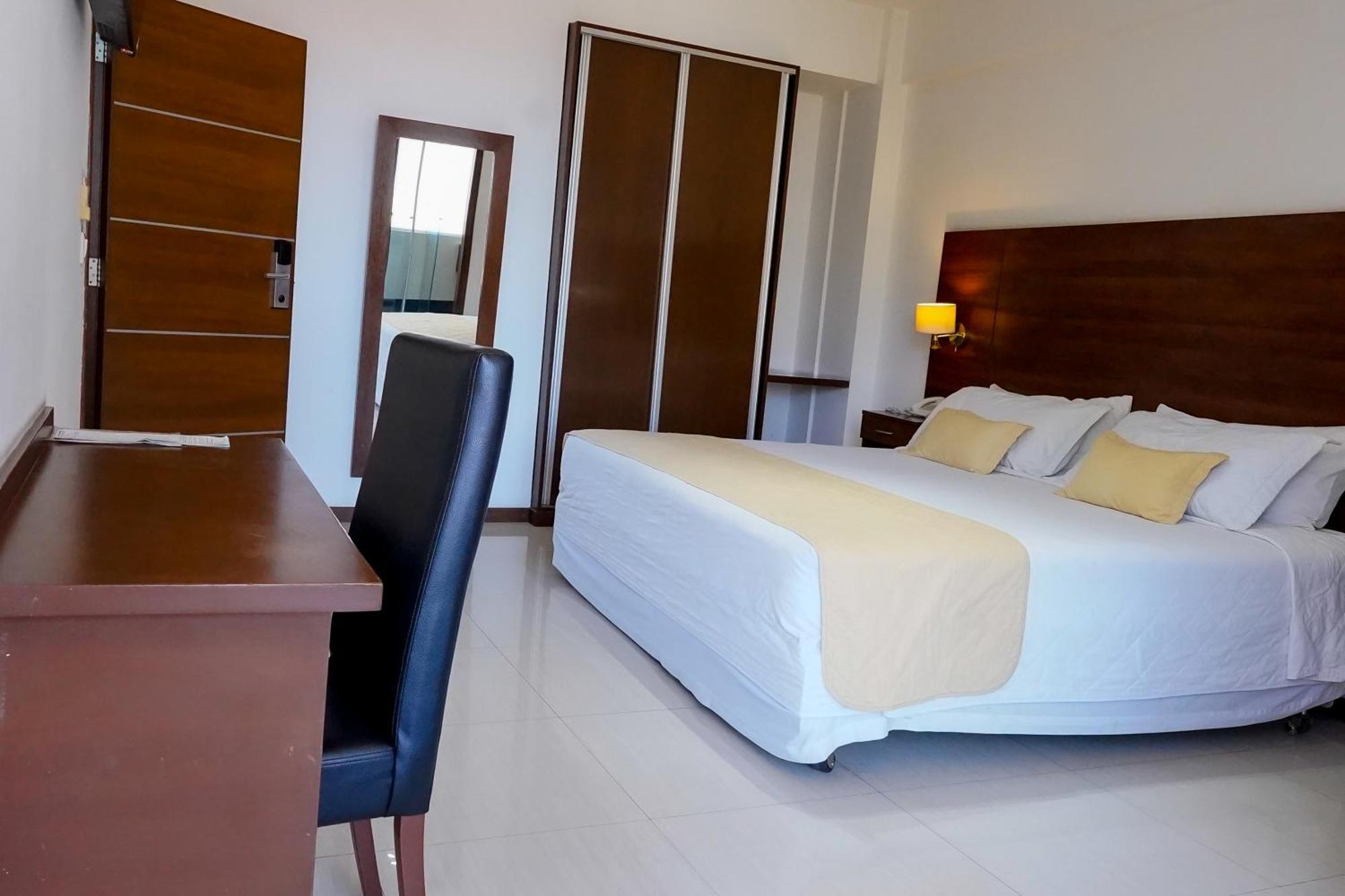 Prince Hotel Santa Cruz de La Sierra Dış mekan fotoğraf