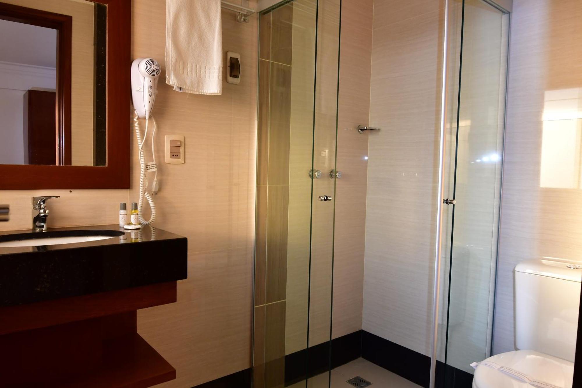 Prince Hotel Santa Cruz de La Sierra Dış mekan fotoğraf